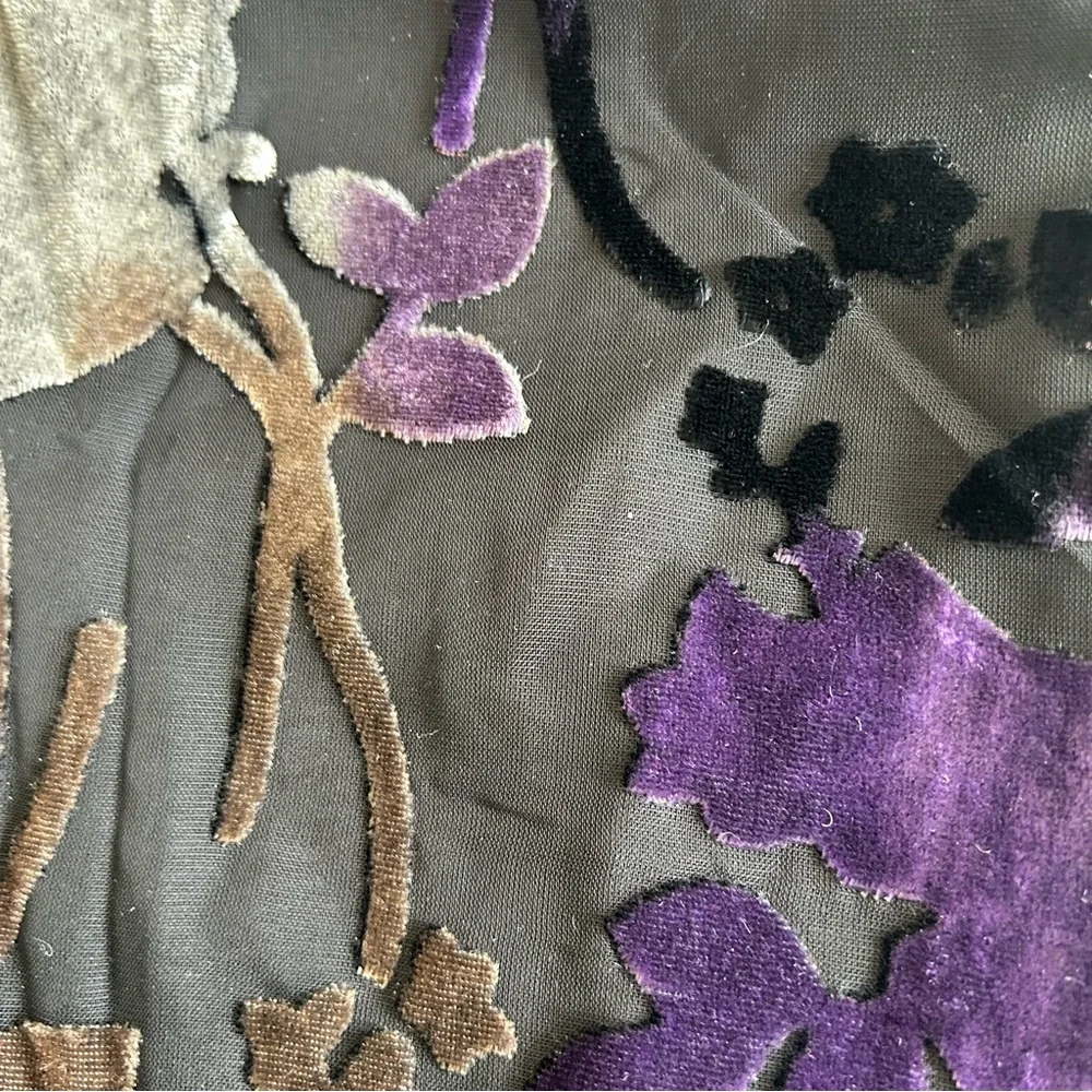 Taylor Floral Velvet Burnout Black and Purple Spagetti Strap  Midi Dress. Size 8 - Picture 10 of 15